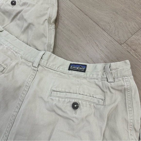 PATAGONIA Organic Cotton Men’s Khaki Chino 3 short bundle - Picture 5 of 6